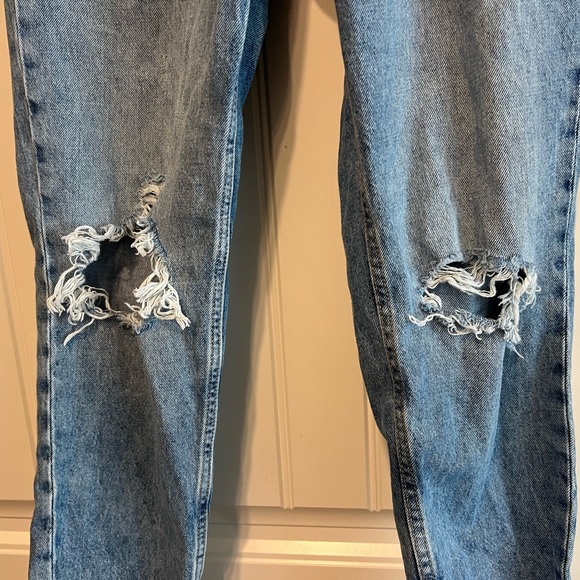 Jeans - Picture 4 of 5